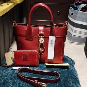 Dooney And Bourke Florentine Small Amelie And Wallet